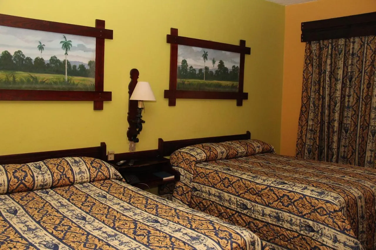 ****  Hotel Pinar Dorado Jarabacoa Dominican Republic